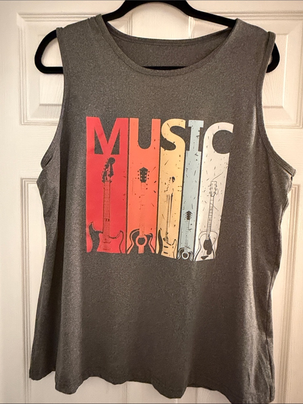 Women's Gray 'Music' Graphic Tank Top